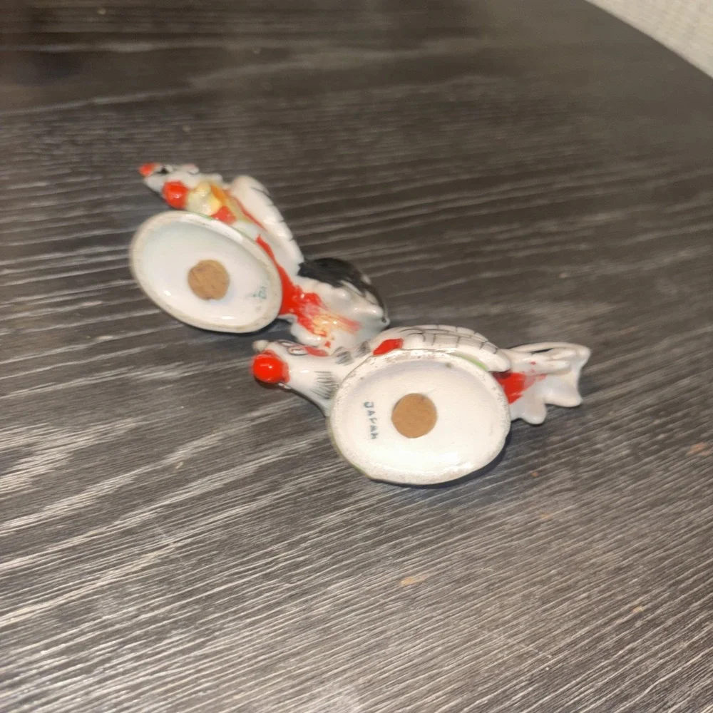 Fighting Rooster Salt and Pepper‎ Shakers Farm Bird Vintage